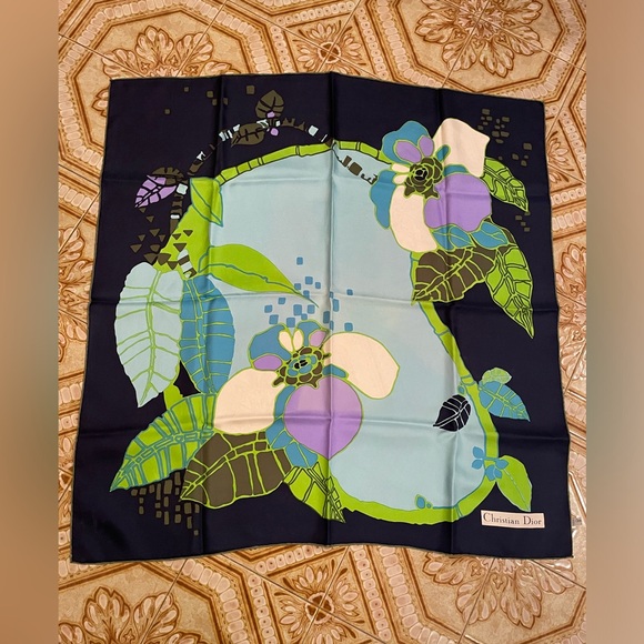 Christian Dior 100 % silk scarf - vintage - Picture 2 of 5